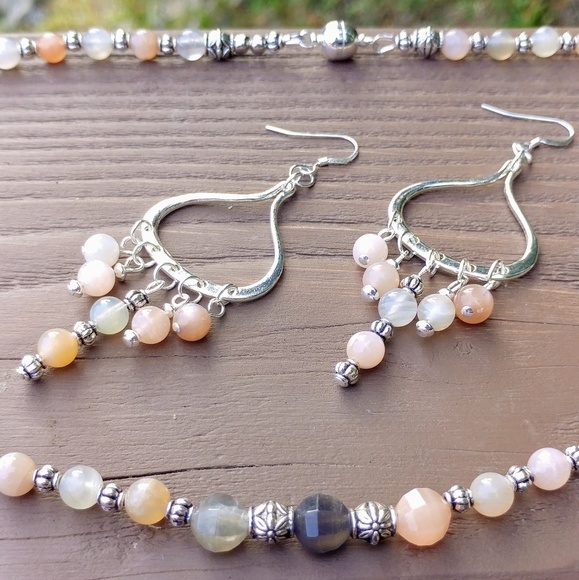 🚫SOLD🚫🌙 Moonstones & Silver Have I Some🌙🆕 - Picture 3 of 7